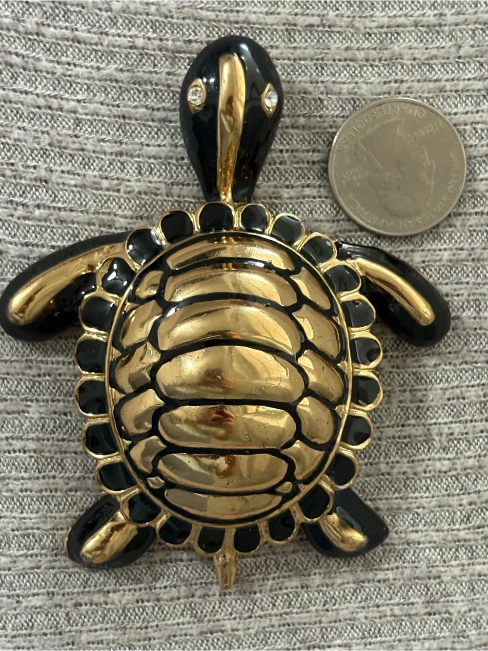 Vintage gold tone & black large turtle brooch w clear rhinestone eyes
